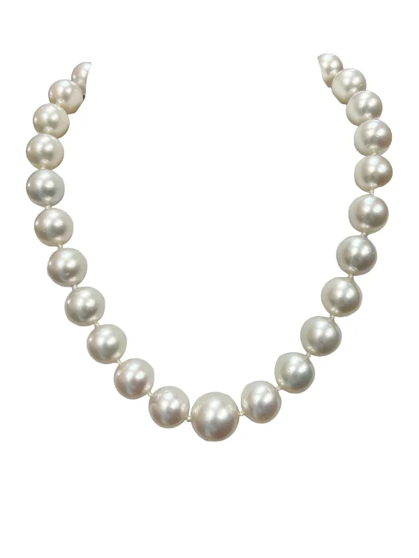 Ladies Necklaces Big Statement-Graduated South Sea Pearl Diamond Platinum Necklace