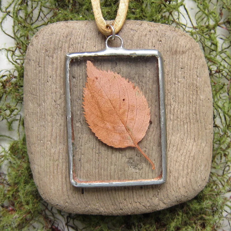 Ladies Necklaces with Crown Glow-Leaf Necklace Soldered Glass Pendant with Real Yellow Brown Autumn Fall Leaf