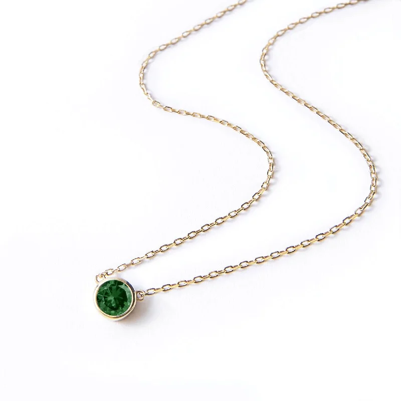 Ladies Necklaces Pure Shine-Gemstone Solitaire Necklace Emerald