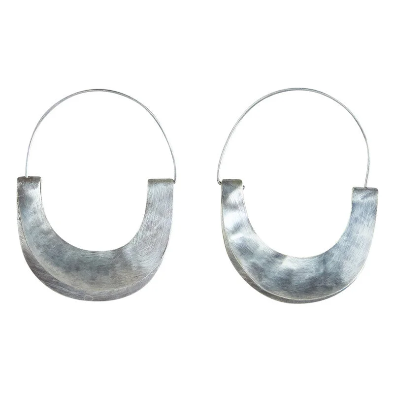 Ladies Wanderlust Rings -Yucca Earring - Crescent, Silver