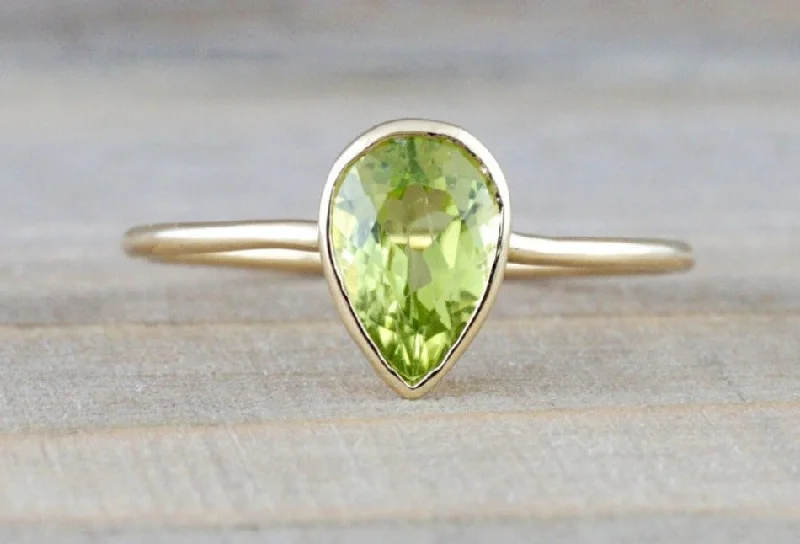 Ladies Holiday Sparkle Rings -Pear Green Peridot Shape Bezel Band Ring