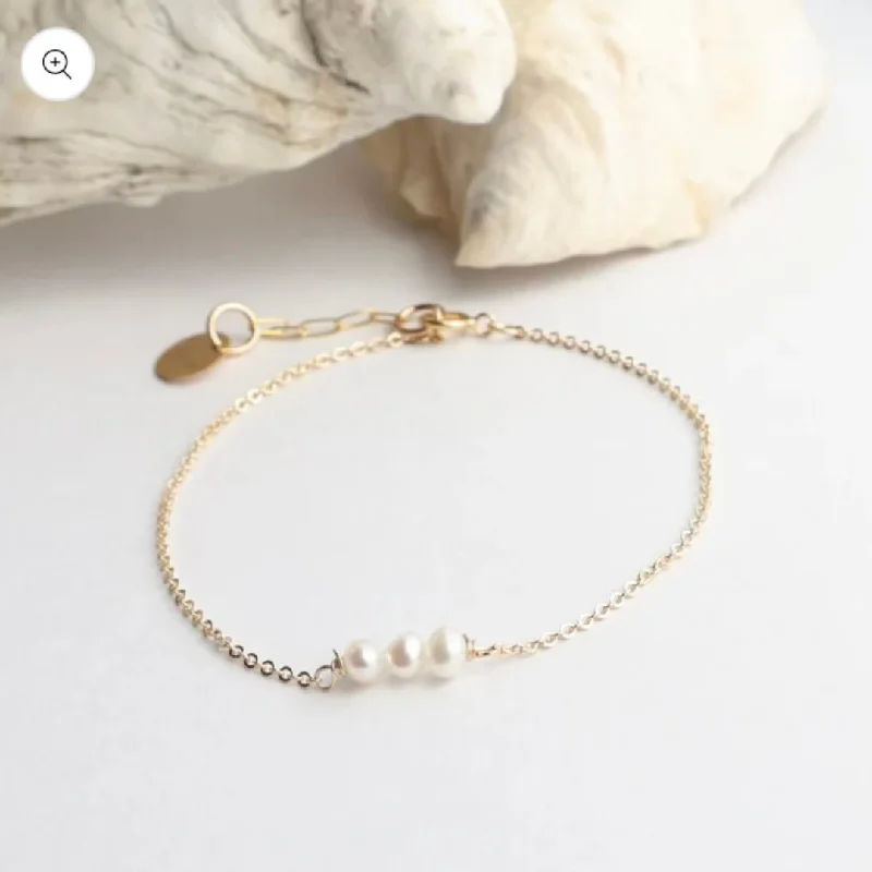 Ladies Bracelets for Prom Shine-Dainty Pearl Bracelet