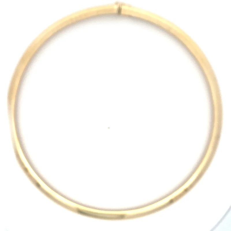 Ladies Necklaces for Activist Glow-Estate 18"  Omega Necklace in Yellow Gold