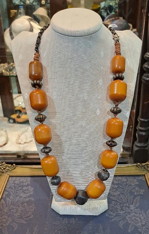 Ladies Necklaces for Special Spark-Necklace in sterling silver with old amber